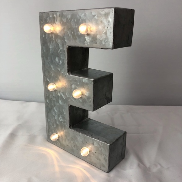 Pier 1 Other - NWT Pier 1 Tin type initial letter E light up wall table decor